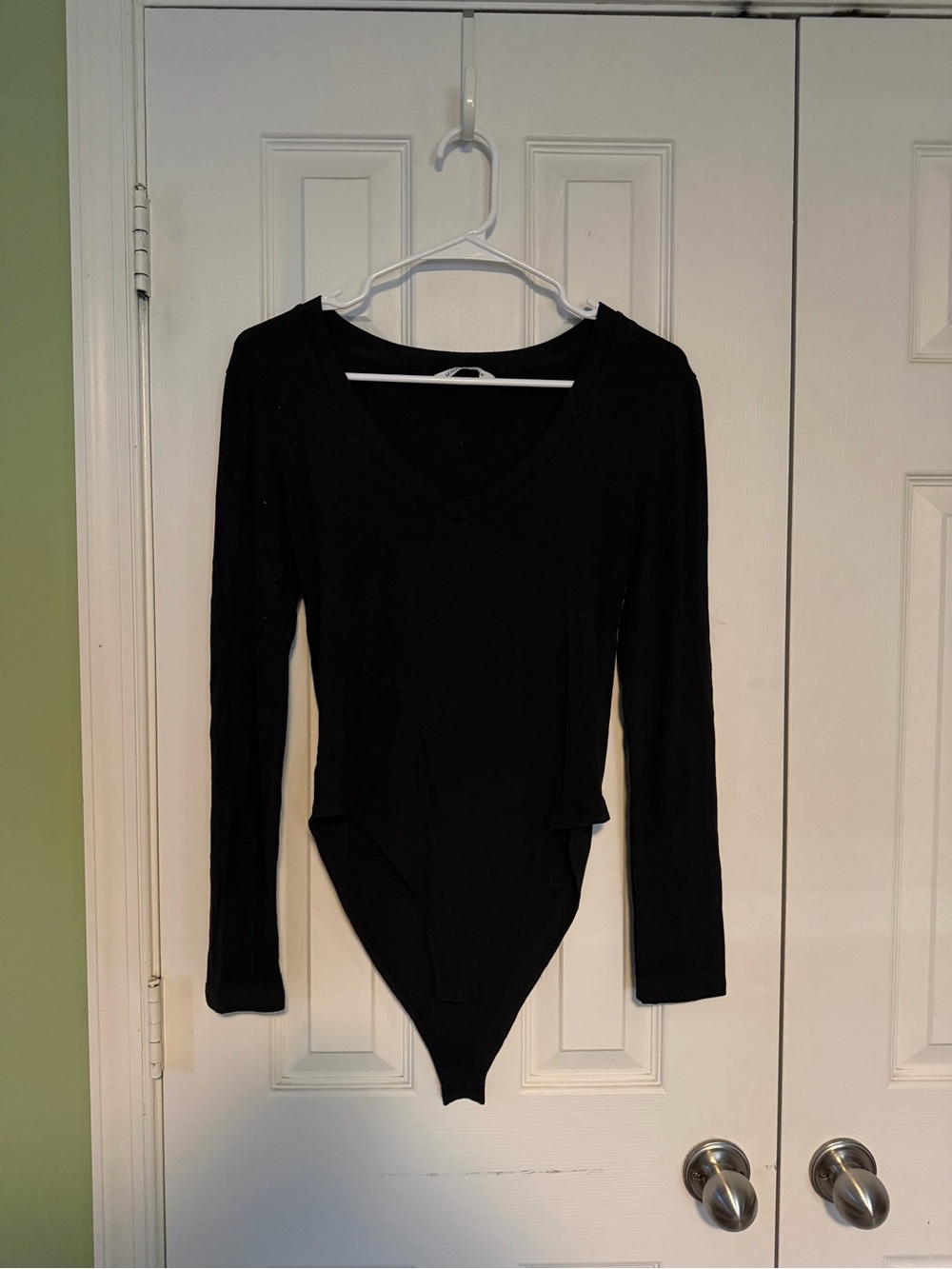Women's Black V-Neck Long Sleeve Bodysuit